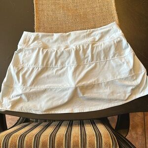 Lululemon pace rival skirt size 10 light blue.